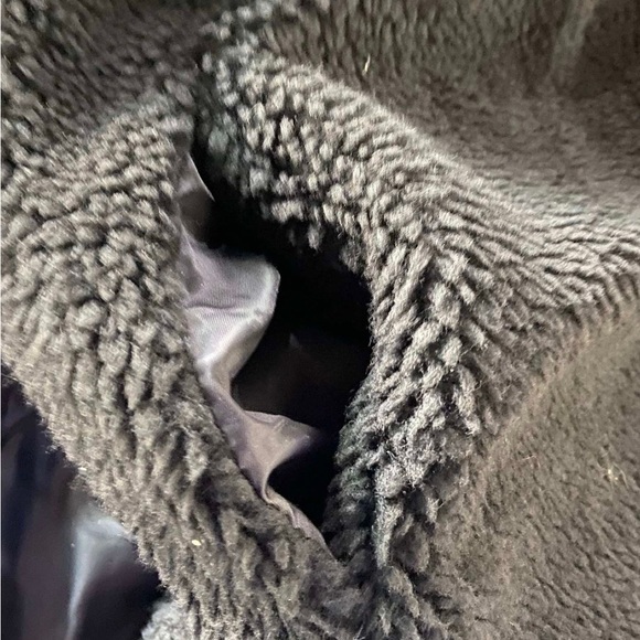 Black Sherpa Plush Teddy Long Over Knees NWT Thick Warm Lined Faux Fur Coat - Picture 11 of 12